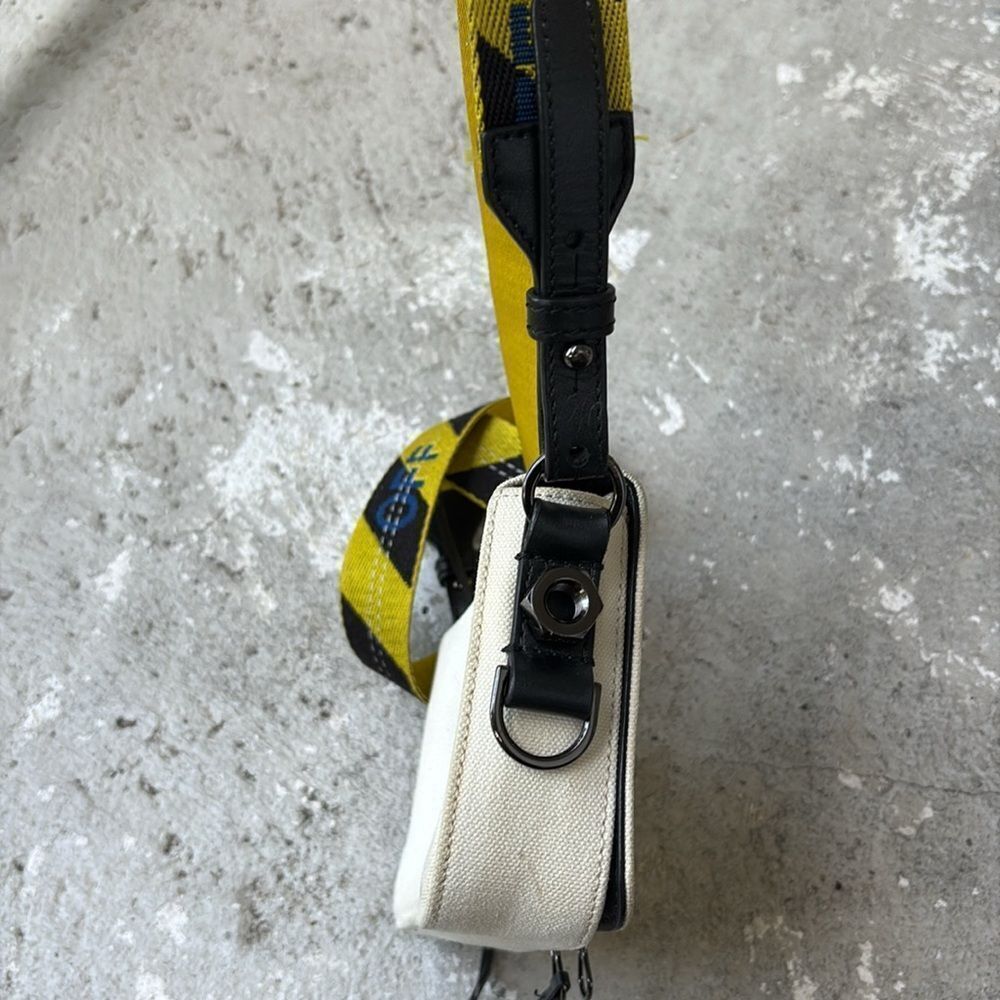 Off-White Virgil Abolh Sculpture canvas - Picture 9 of 13